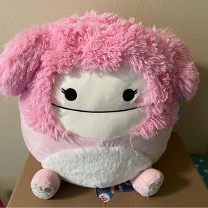 Squishmallows NWT Brina Bigfoot 16”